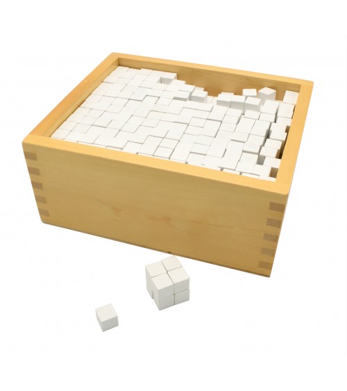 Caja de 1.000 cubos en la Torre Rosa3